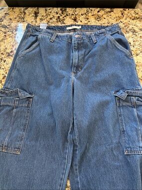 Levi's Men's Dark Blue Relaxed Cargo Jeans